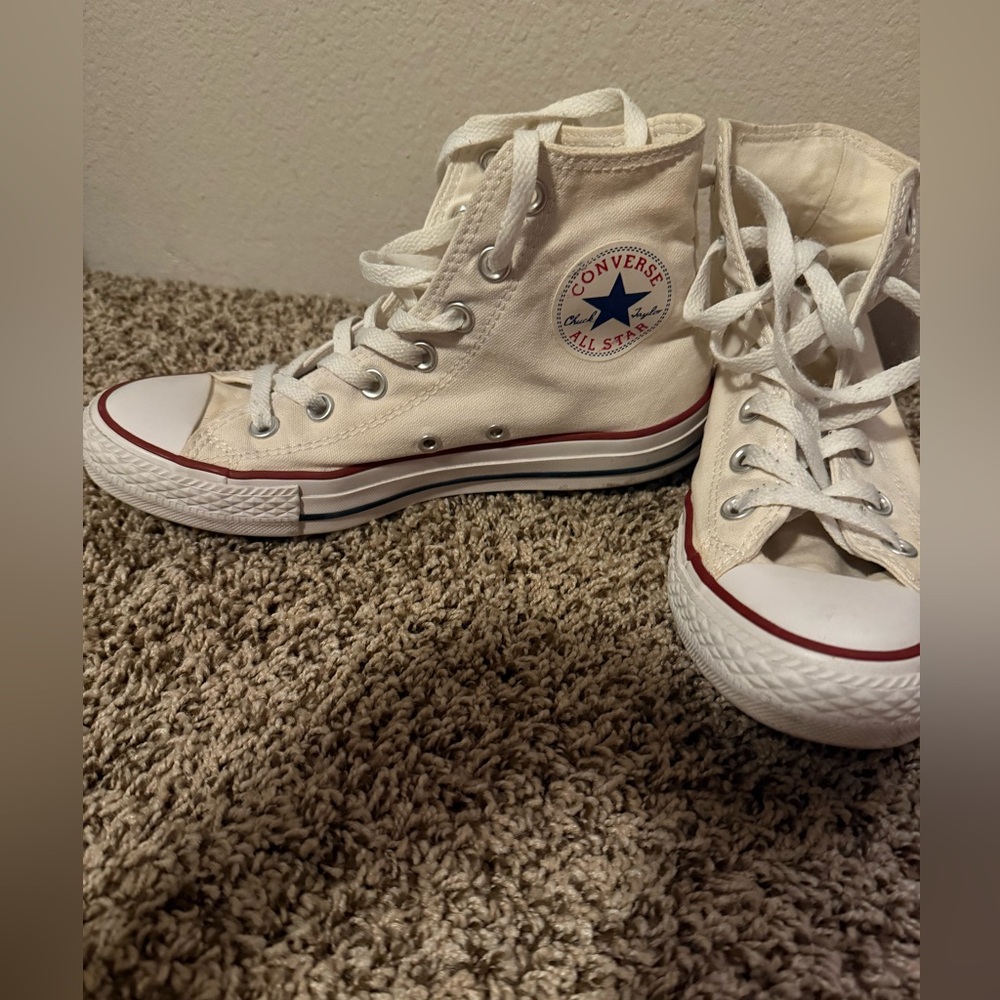 Converse - Picture 2 of 5